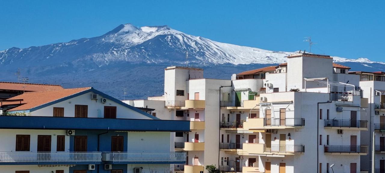 Recanati Seaside Apartment จีอาร์ดีนี นักซอส ภายนอก รูปภาพ