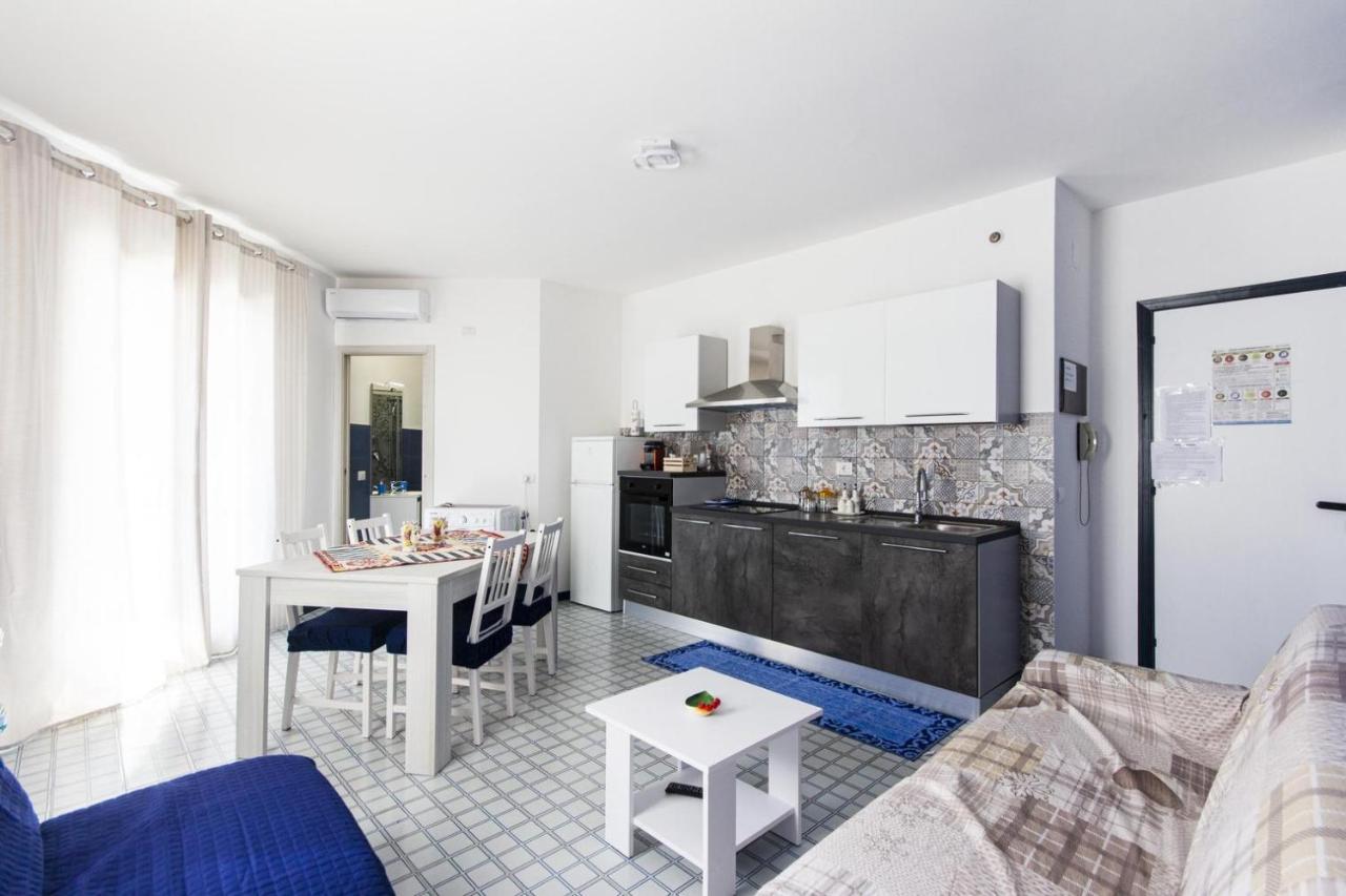 Recanati Seaside Apartment จีอาร์ดีนี นักซอส ภายนอก รูปภาพ